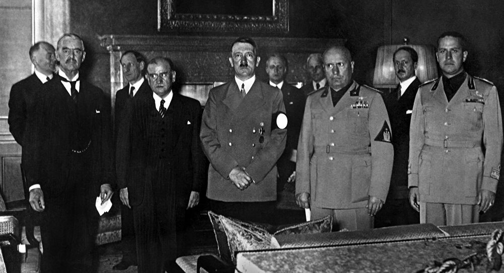 V čase podpísania Mníchovskej dohody. Zľava doprava: Chamberlain, Daladier, Hitler, Mussolini a Ciano, 29. septembra 1938